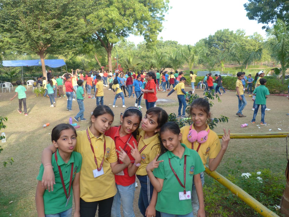 Students posing for a photo during school trip fun