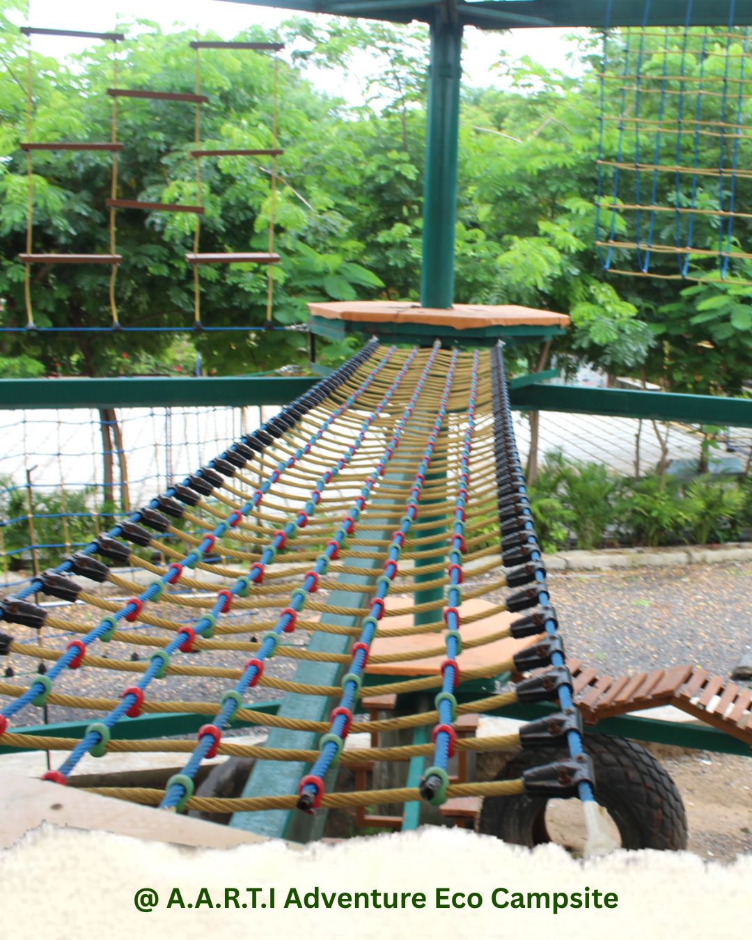 Horizontal cargo net bridge obstacle course